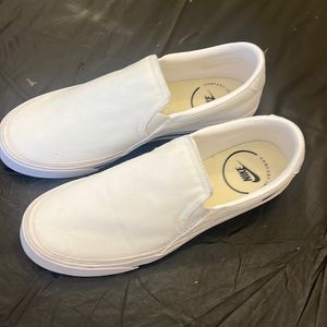 Nike slip on shoes